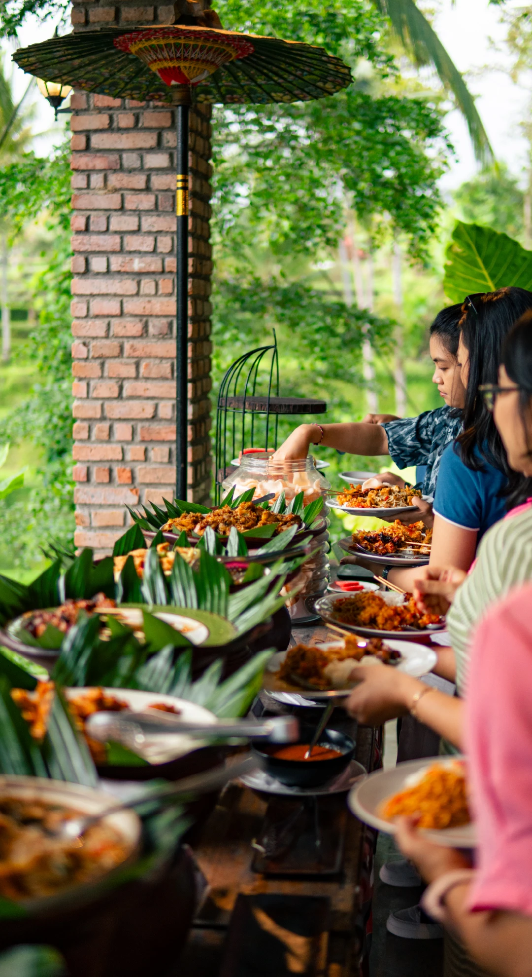 Buffet under the terrace